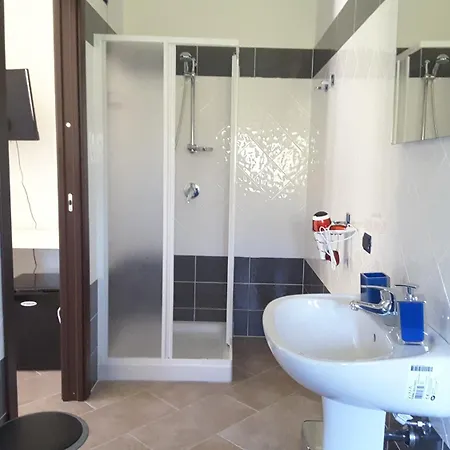 Su Alevraxi 빌라그란데스트리사일리