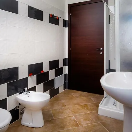 Guest house Su Alevraxi 2*